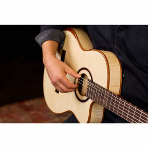 Ortega BRIDESUITECE klasikinė gitara su įgarsinimu